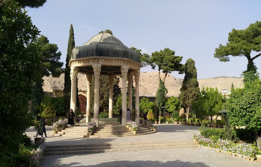 بارگاه حافظ در شیراز